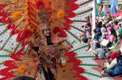 Warna-Warni Malang Flower Carnival