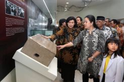 Menteri Puan Resmikan iMuseum di Fakultas Kedokteran UI
