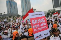 Ribuan Massa Gelar Aksi Bela Rohingya 169