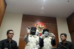 Selain Uang Rp200 Juta, KPK Juga Sita Mobil Alphard dari Wali Kota Batu