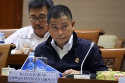 Komisi VII DPR Raker dengan DEN Bahas Energi Terbarukan