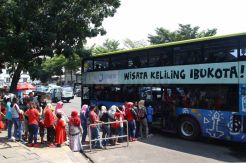 Liburan Tahun Baru Hijriah, Bus City Tour Jakarta Diserbu Warga