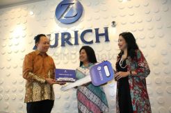 Zurich Insurance Indonesia Serahkan Hadiah Utama Program Zurich Mudik