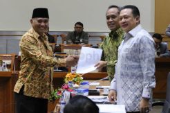 Pimpinan KPK Rapat dengan Komisi III DPR