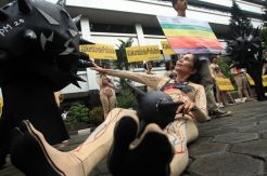 Aksi Greenpeace Kampanyekan Bahaya Polusi Udara