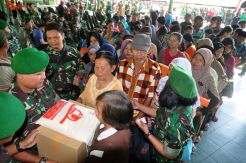 Kodam IV/Diponegoro Gelar Bazar Murah HUT TNI