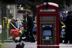Mobil Terabas Pedestrian di London, Sejumlah Pejalan Kaki Cedera