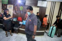 KPK Geledah Kantor Pengadilan Tinggi Manado