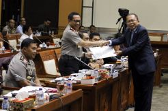 Kapolri Raker dengan Komisi III DPR Bahas Pembentukan Densus Tipikor