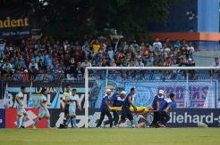 Kiper Persela Lamongan Choirul Huda meninggal Dunia