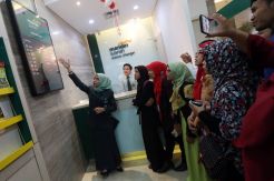 Guru SMK Kunjungi Mandiri Syariah
