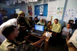 Tentara Bangladesh Data Para Pengungsi Rohingya