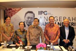 IIPG Beri Penghargaan Pandu Negeri pada Kepala Daerah Inovatif