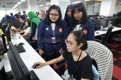 Mahasiswa UPI YAI Kunjungi Studio MNC Animation