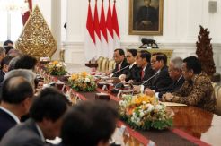 Presiden Jokowi Terima Kunjungan Mantan PM Jepang