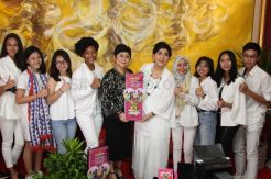 Titiek Puspa Rayakan Ulang Tahun Ke-80
