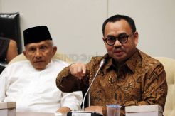 Stop Proyek Reklamasi Teluk Jakarta