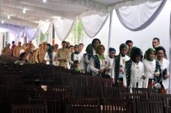 Tamu dan Tetangga Jokowi Hadiri Prosesi Siraman