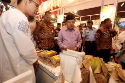 Wapres Jusuf Kalla Buka Indonesia Sharia Economic Festival 2017