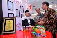 Coca-Cola Indonesia Kembali Raih Halal Top Brand 2017