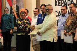 KPU Serahkan Hasil Penelitian Administrasi Parpol