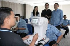 Pemeriksaan Mata Gratis Pengemudi Blue Bird