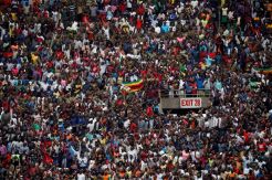 Ribuan Warga Hadiri Pelantikan Presiden Baru Zimbabwe
