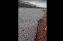 Penampakan Lahar Dingin  di Lereng Gunung Agung