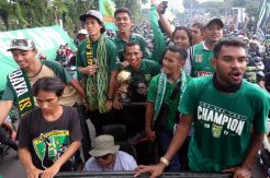 Pemain Persebaya Diarak Keliling Kota