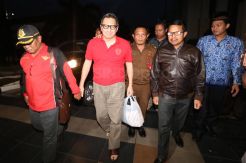 Buronan Kasus Korupsi  P2SEM Bagoes Soetjipto Tiba di Kejati Jawa Timur
