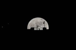 Foto Menakjubkan Fenomena Supermoon