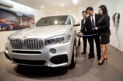 Peresmian Dealer Mobil Listrik BMW