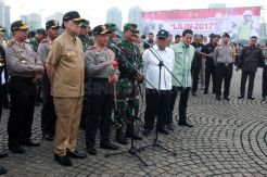 Polri-TNI Gelar Apel Operasi Lilin 2017