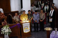 Mendagri, Kapolri dan Panglima TNI Tinjau Pelaksanaan Misa di Gereja Immanuel