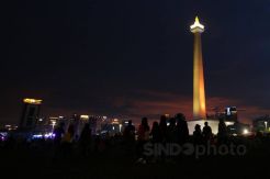 Senja Terakhir 2017 di Kawasan Monas