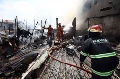 Lapak Barang Bekas di Ciputat Habis Terbakar