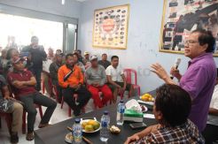 Rizal Ramli Kunjungi Nelayan di Tegal