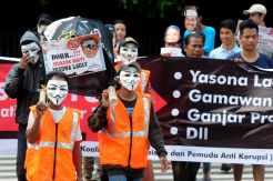 Unjuk Rasa Desak KPK Tak Pandang Bulu Usut Kasus E-KTP