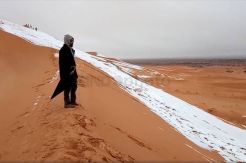 Salju Turun di Gurun Sahara