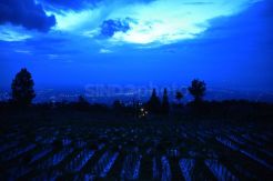 Menanti Fajar di Kaki Gunung Ungaran