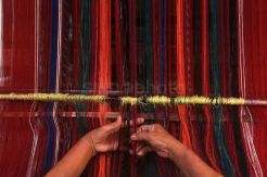 Ulos Tradisional di Ujung Tanduk