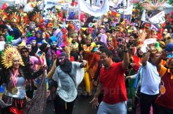 1.200 Peserta Ikuti Pawai HUT Ke-27 RSUD KRMT Wongsonegoro