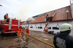 Museum Bahari Terbakar, Puluhan Mobil Pemadam Dikerahkan