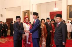 Presiden Jokowi Lantik Mensos, KSAU dan Kepala Staf Kepresidenan