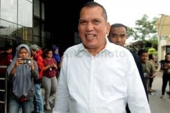 KPK Periksa Mantan Ketua Komisi II DPR Chairuman Harahap