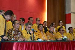 OSO Akan Bentuk Tim Audit Keuangan Hanura