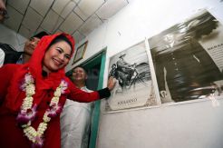 Puti Guntur Kunjungi Rumah Lahir Soekarno