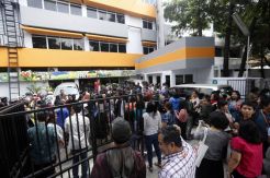 Gempa 6,4 SR, Karyawan Berhamburan Keluar Gedung