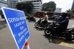 Mulai 5 Februari, Polisi Tindak Tegas Motor Penerobos Jalur Cepat MH Thamrin