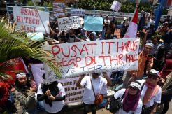 Pedagang Hi-Tech Mall Gelar Aksi Damai Tepis Issue Penutupan